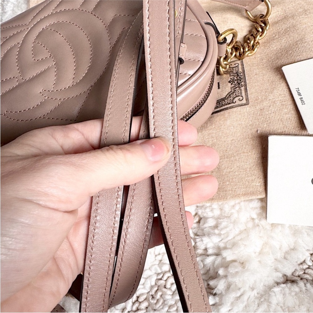 GUCCI MATELASSE LEATHER MARMONT GG CAMERA ZIP CROSSBODY BAG BEIGE PINK - Picture 8 of 16